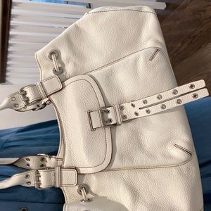 White shoulder bag. Never worn